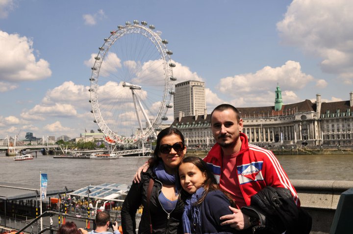 Cornel are o familie fericita