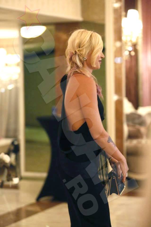 Sotia antrenorului a lasat sa se vada tot