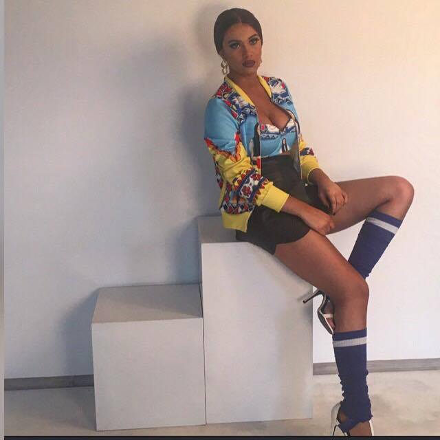 Betty este foarte dezvoltata in zona bustului, iar multi ar spune ca fata are peste 20 de ani