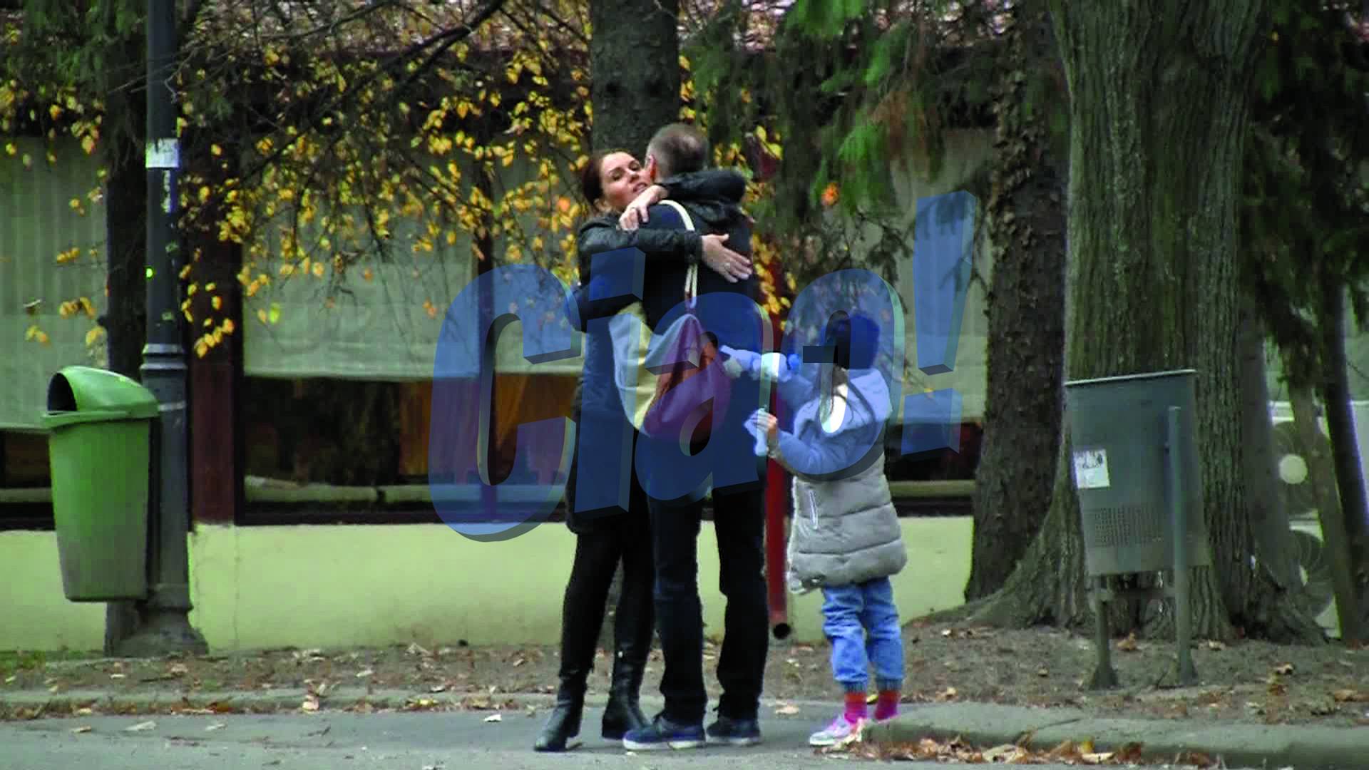 Nicole l-a sarutat cu patos pe designerul de pantofi