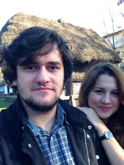 Filip seamana foarte bine cu Smiley, doar sunt ... frati