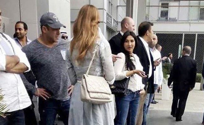 Iulia a părăsit pentru scurt timp ”Ferma”