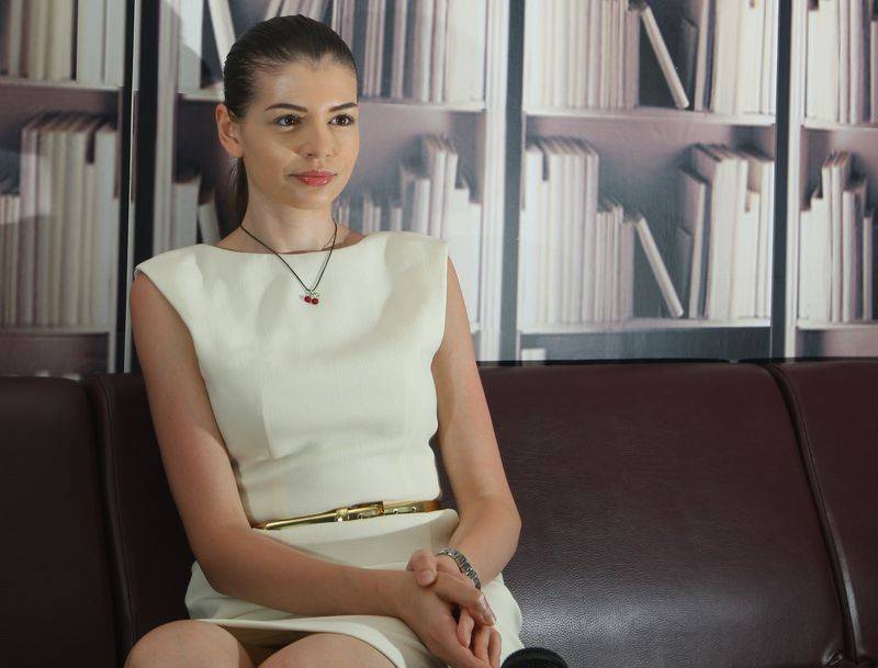 Monica a uitat de tot de tatăl ei