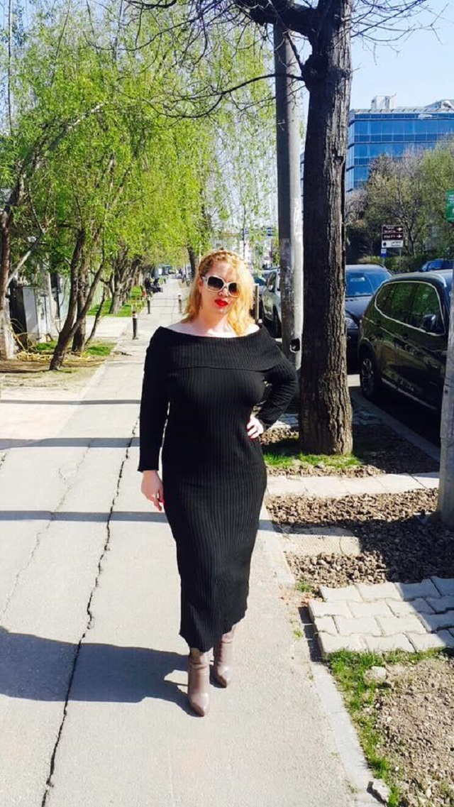 Oana Lis, rochie neagră