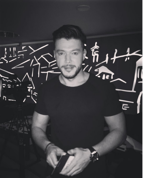 Probleme din ultima perioadă şi-au pus amprenta şi pe fizicul lui Victor Slav.