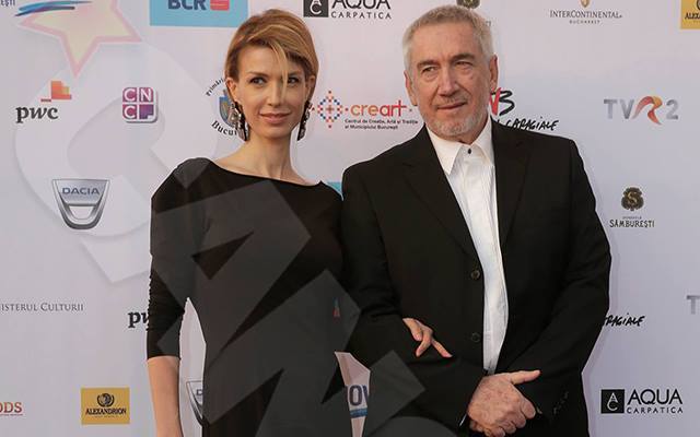 Cei doi îndrăgostiţi au fost unul dintre cele mai frumoase cupluri de la Gala Premiilor Gopo. Aceştia nu s-au ferit să se ţină de mână în faţa ziariştilor.