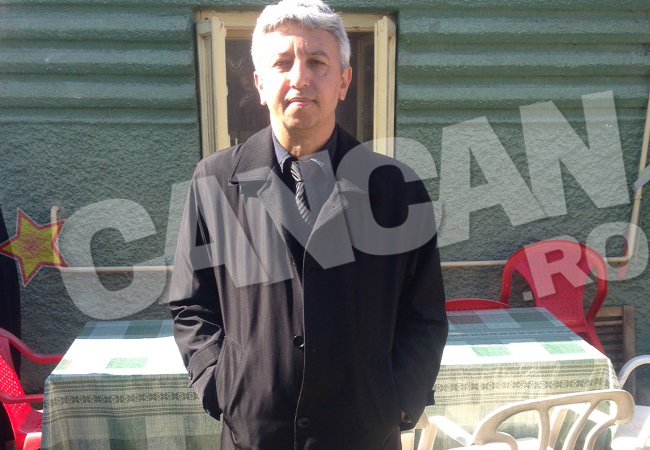 Pe chipul lui Dan Diaconescu se poate citi durerea provocată de pierderea tatălui său.