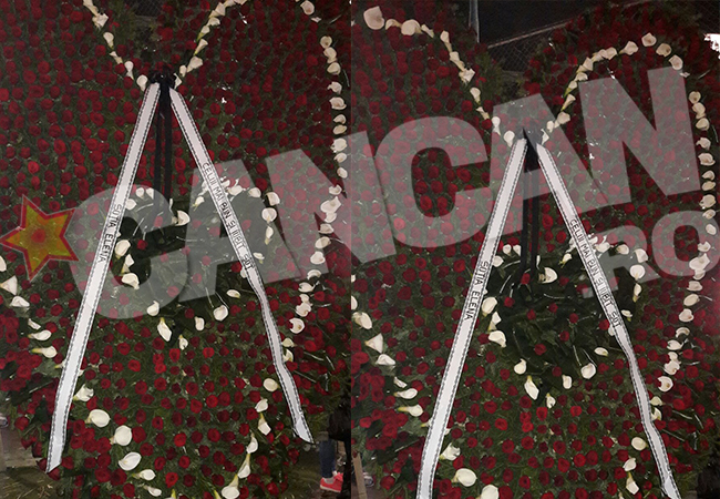 Elena i-a adus lui Fane Spoitoru o coroană cu flori de 8 metri.