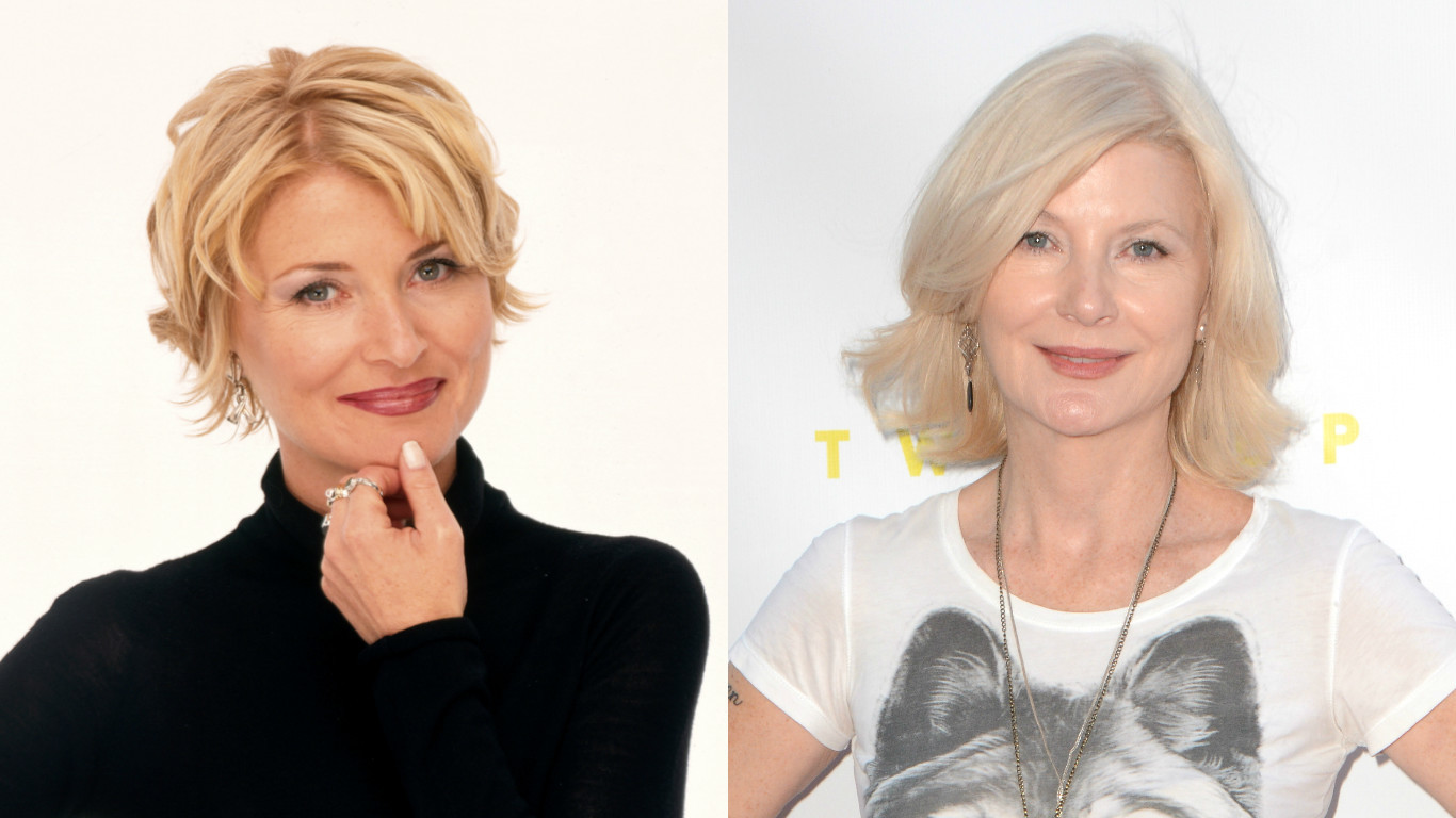 Pe Beth Broderick v-o amintiţi cu siguranţă din rolul mătuşii Zelda