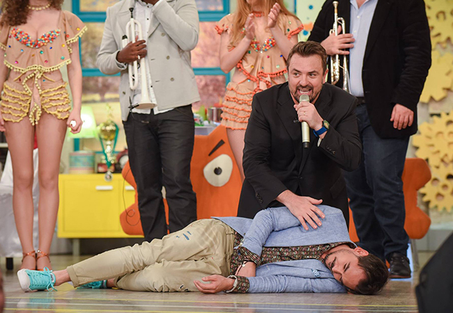 Răzvan Simion a leşinat în timpul emisiunii ”Neatza cu Răzvan şi Dani”.