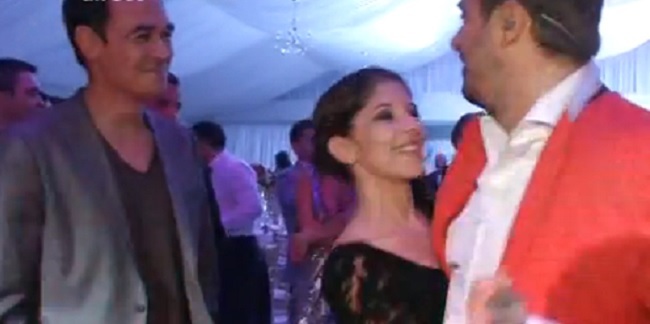 Răzvan Simion părea stânjenit atunci când soţia lui dansa cu Horia Brenciu.