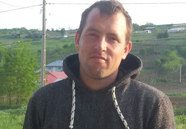 Aceasta este poza de profil pe care o are Raluca pe Facebook.