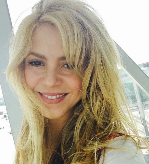 Shakira nu mai seamănă cu artista de altădată