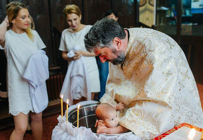 Adina Bourceanu şi soţul ei au fost naşi de botez.