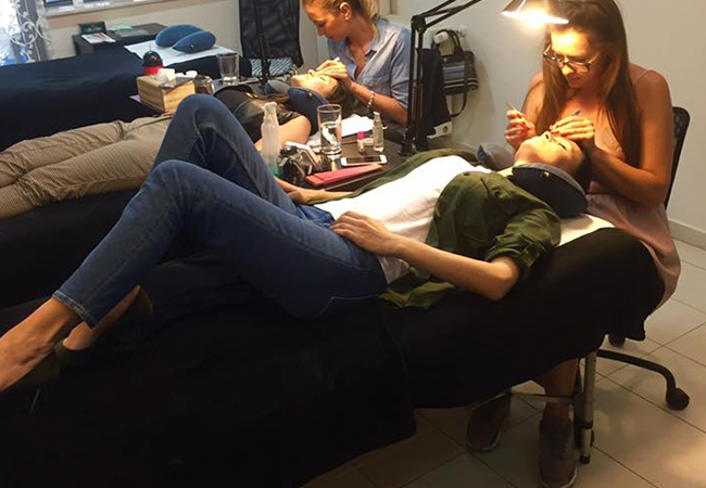 Anca Serea şi-a recăpătat silueta perfectă.