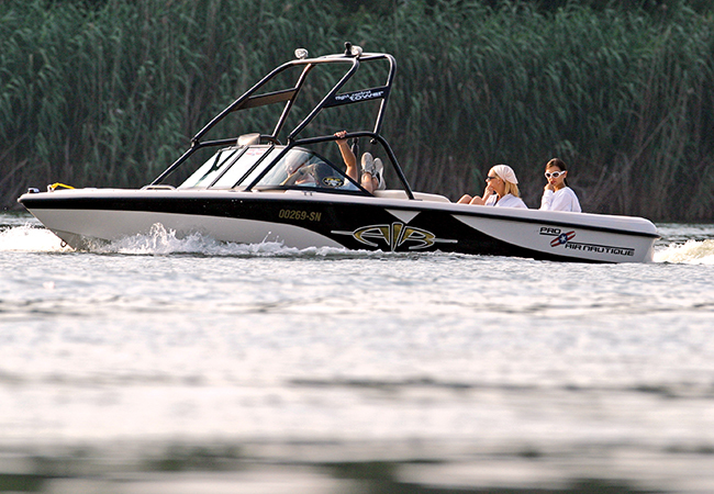 În trecut Irinel Columbeanu era mereu însoţit de diverse domnişoare.