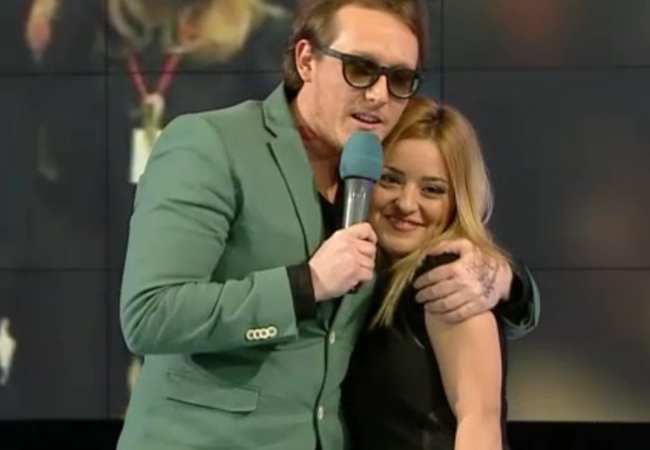 Simina şi What's Up se vor căsători în luna august.