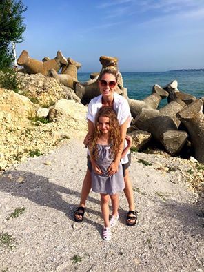 Micuţa Andreei Bănică a ”ascuns” sarcina mămicii sale.