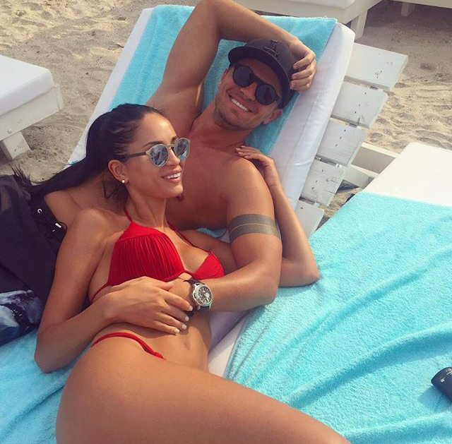 Bianca se iubeşte acum cu Joe din Drumul Taberei