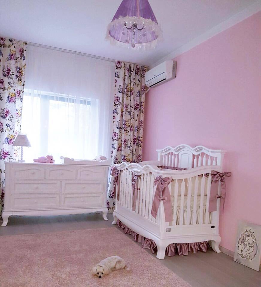 Aşa arată camera fetiţei Biancăi Drăguşanu.