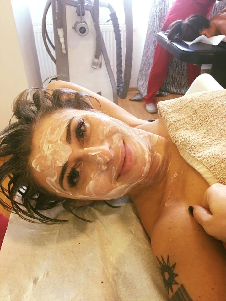 Soţia lui Reghe şi-a dedicat după-amiaza de sâmbătă clipelor de răsfăţ