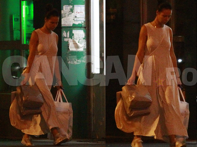 Andreea Moldovan a cărat sacoşe grele de la maşină până acasă.