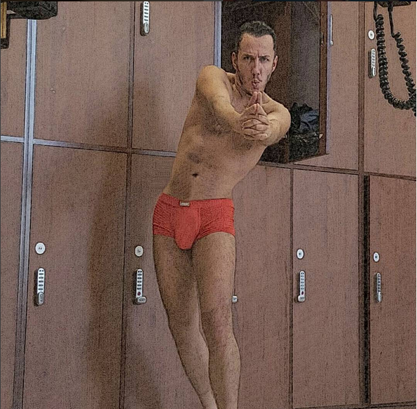 Trăistariu continuă să şocheze!