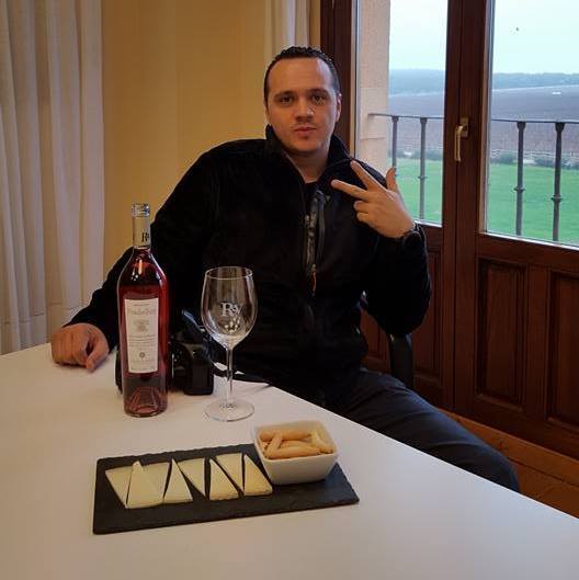 Mihai Mătuşoiu le doreşte toate cele bune Biancăi şi familiei sale