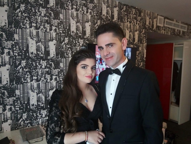 Anamaria Rosa cânta alături de tatăl ei.