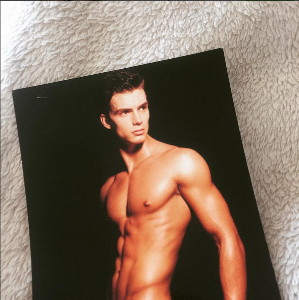 Vlădău a postat imaginea asta, care i-a încins fanele.