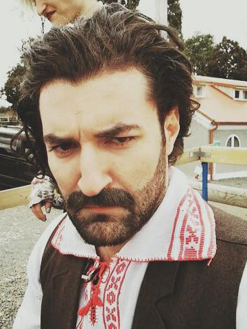 Smiley le-a arătat fanilor schimbarea de look, în dimineaţa de miercuri