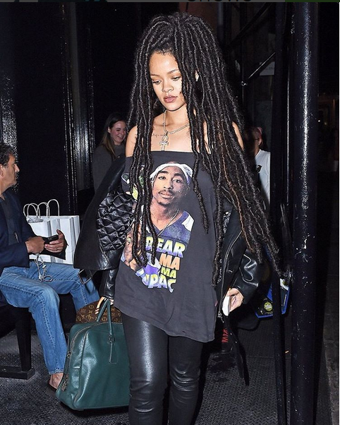 Rihanna a făcut o schimbare şocantă de look!