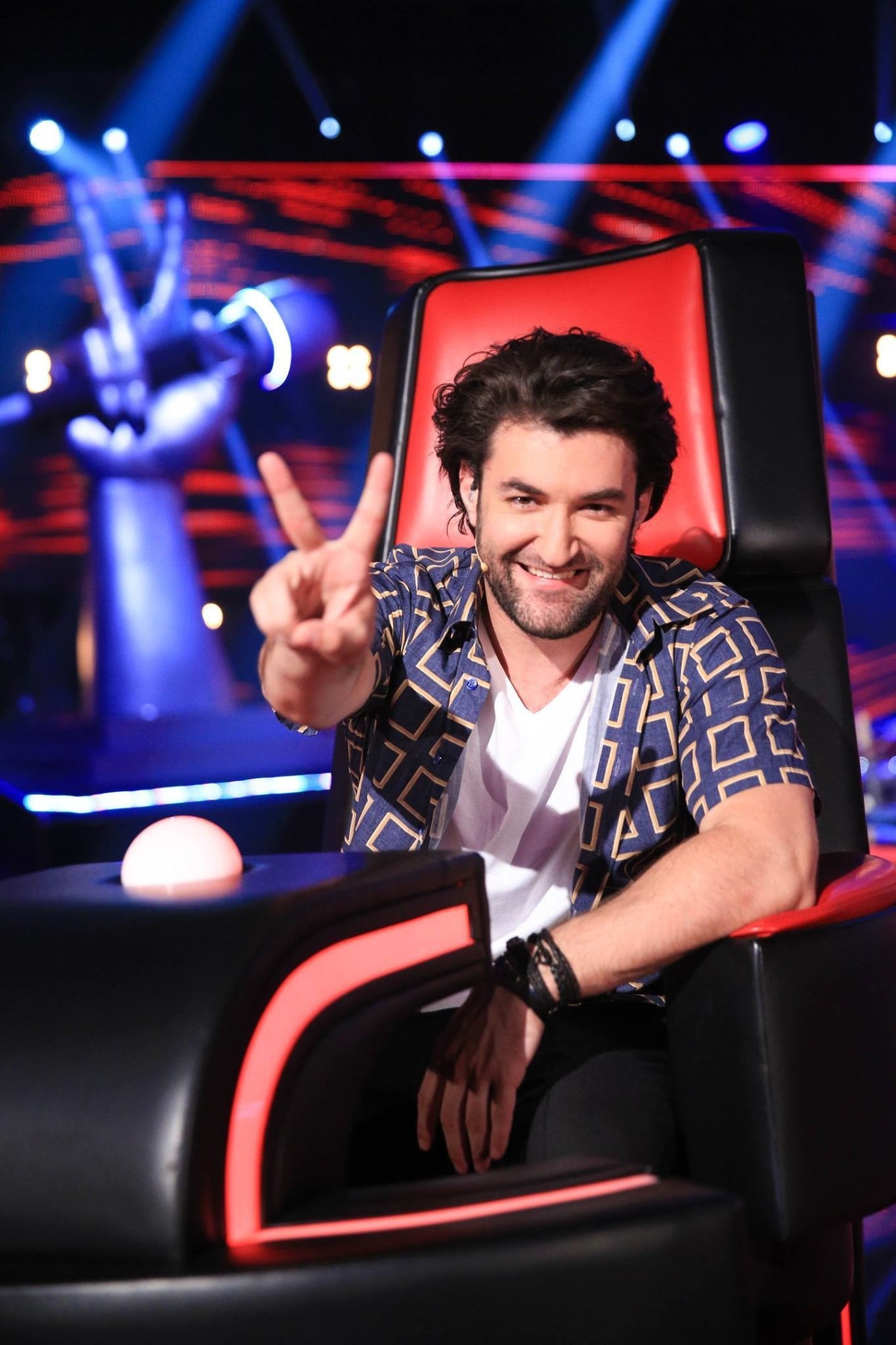 Smiley face parte din juriul emisiunii ”Vocea României”