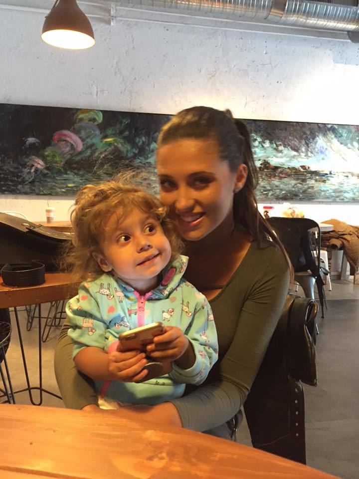 Antonia s-a înţeles de minune cu fetiţa lui Connect-R.