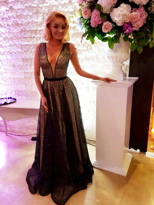 Maria Constantin şi-a lăsat fanii cu gura căscată, după ce a purtat această rochie