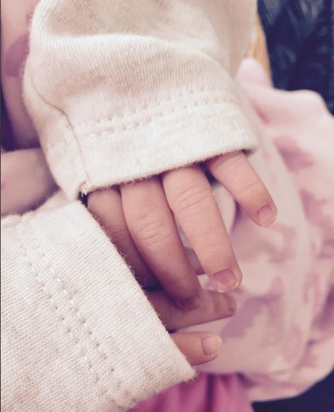 Cântăreaţa a făcut publică prima imagine cu fiica ei