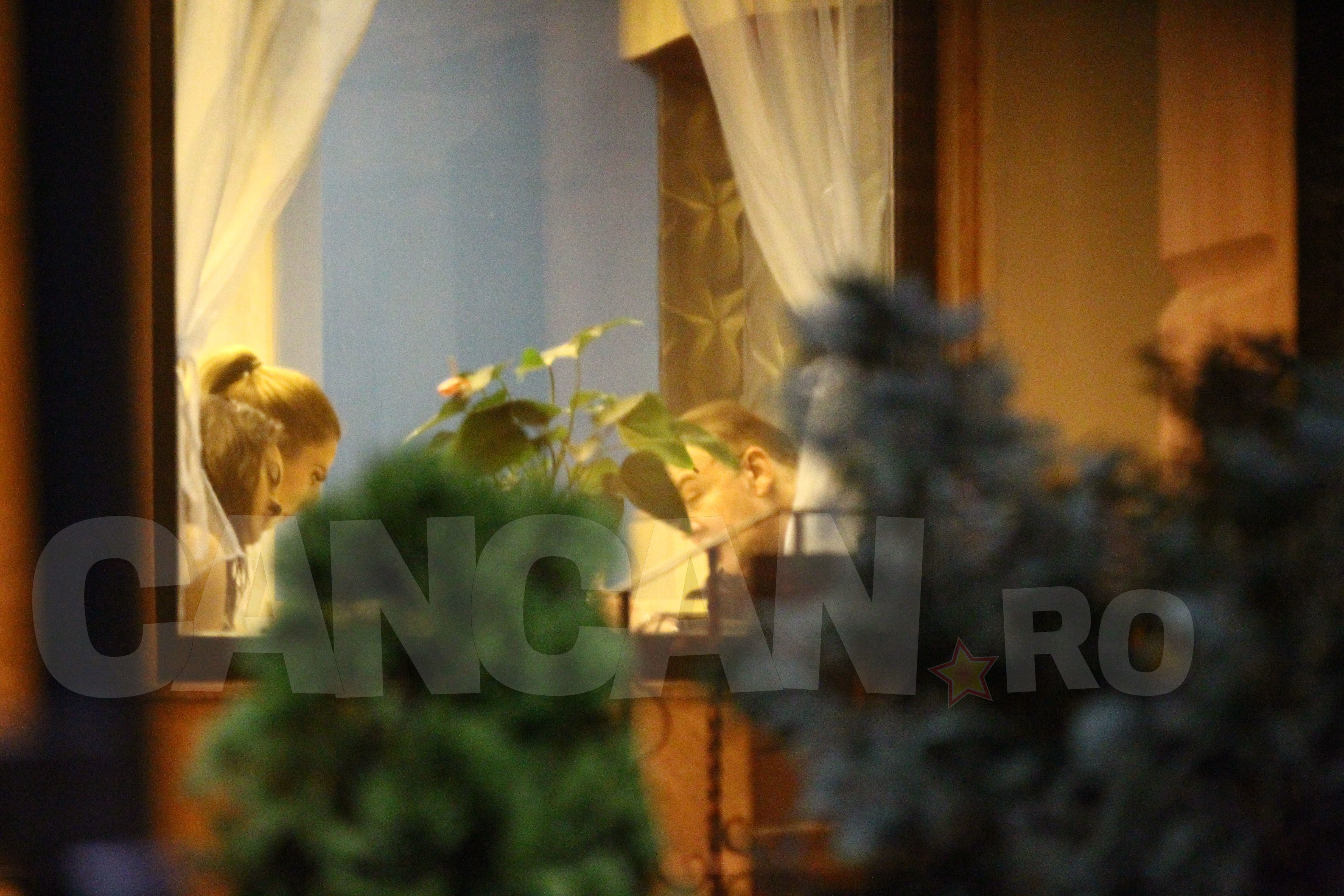 Cotabiţă şi-a scos soţia la un restaurant din Capitală.