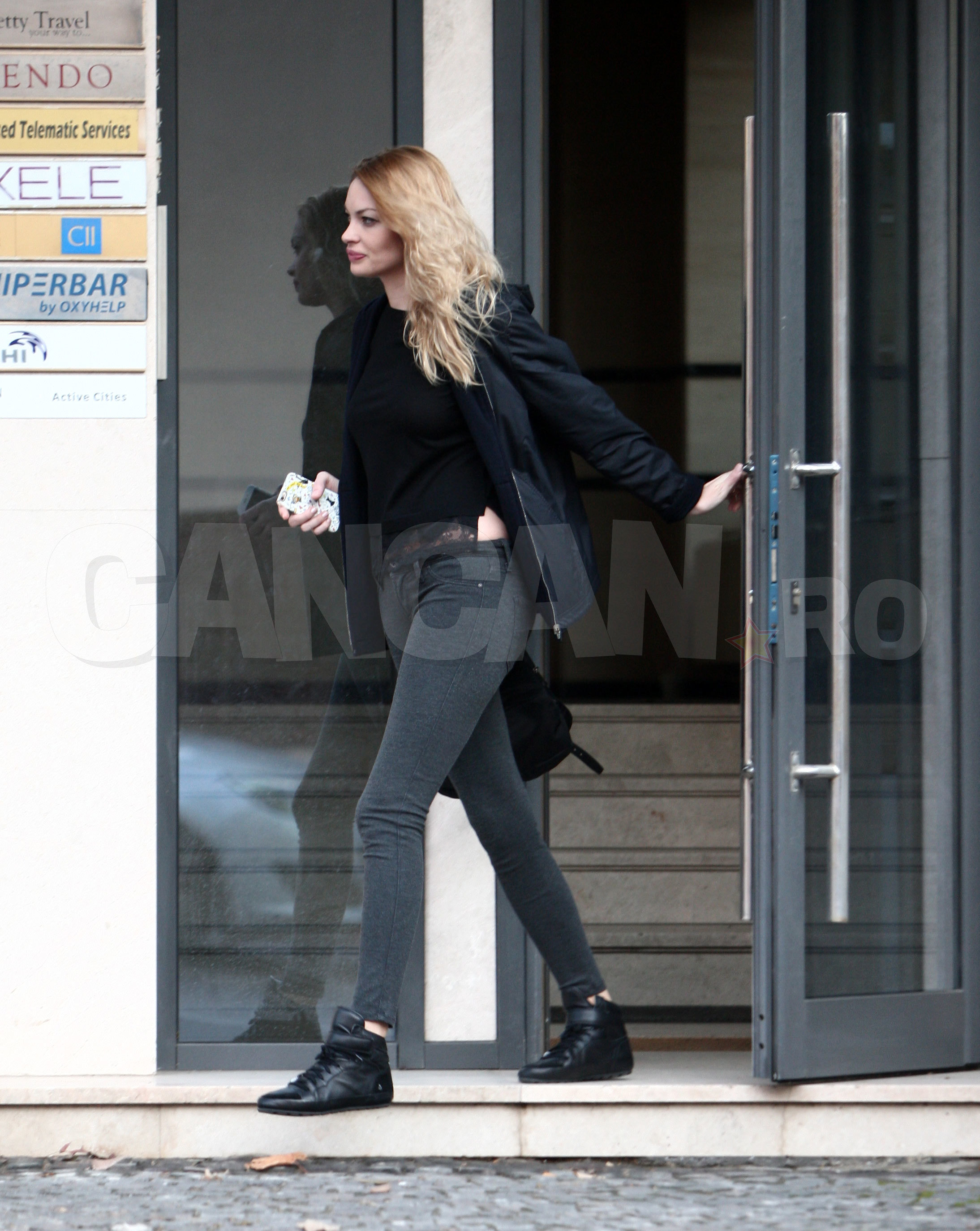 Valentina mai are de luptat cu kilogramele...