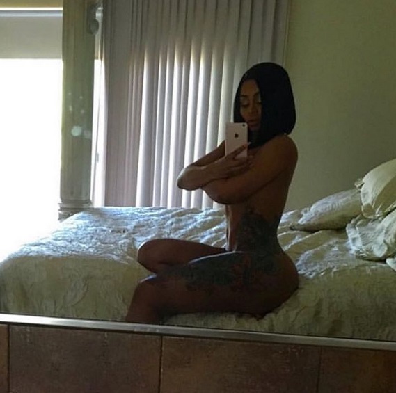 Blac Chyna, goală la două zile după ce a născut fetiţa