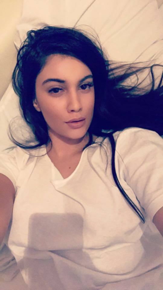 Betty Salam a făcut publică această imagine, iar fanii au remarcat că seamănă izbitor de tare cu mama ei, Fănica