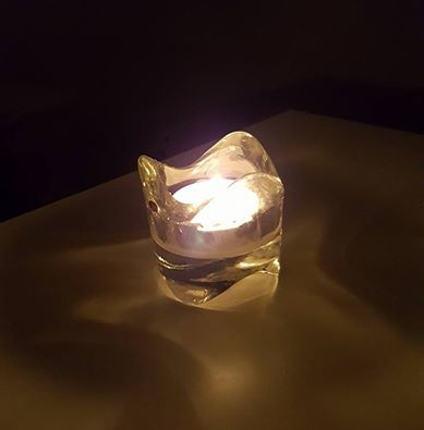 Soţia lui Mihai Onilă a postat o imagine cu o lumânare după ce fetiţa lor a murit.