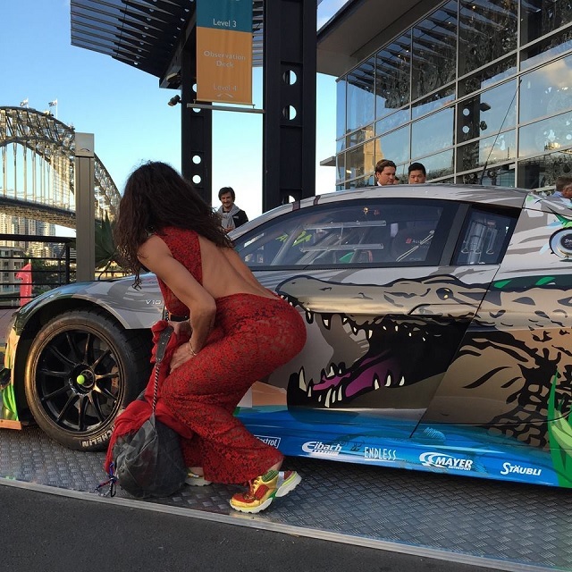 Mihaela Rădulescu l-a surprins pe Felix cu o ţinută sexy.