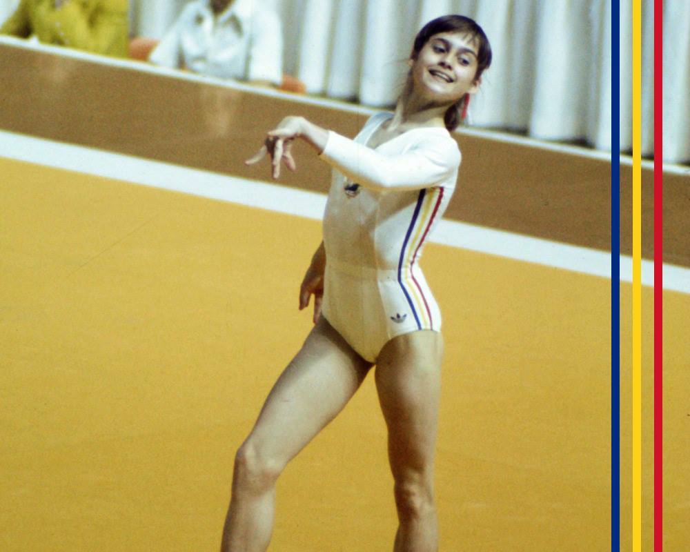 ”La mulţi ani, români! La mulţi ani, România!”