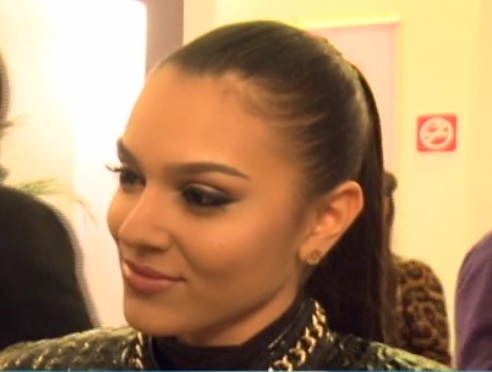 Carmen Minune nu este convinsă că a fost suficient de cuminte ca să primească daruri de la Moş Crăciun.