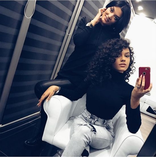 Fanii au apreciat pozitiv noul look al fiicei lui Minune.