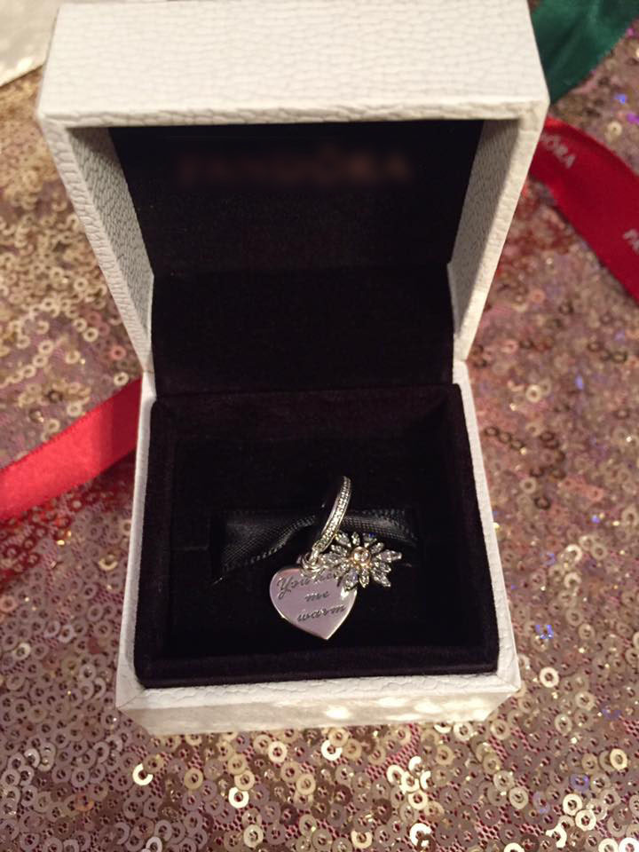 Noemi a primit o surpriză plăcută din partea lui Mihai Mitoşeru, la aniversarea primului an de căsnicie.