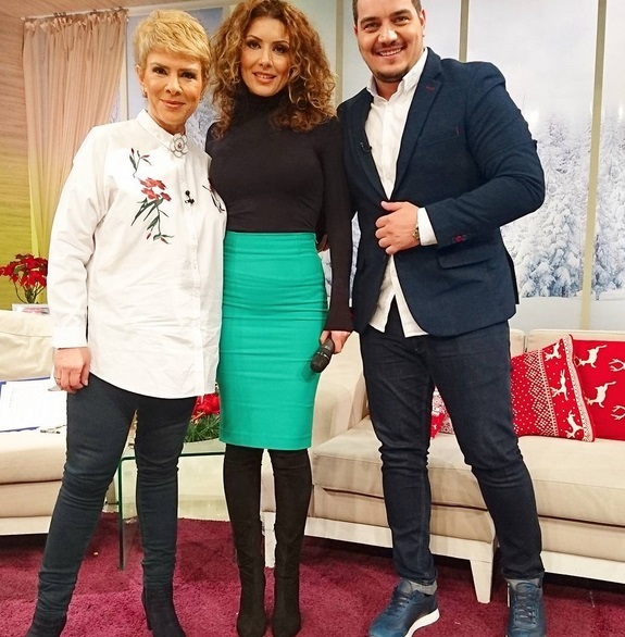 Carmen Brumă are burtică.