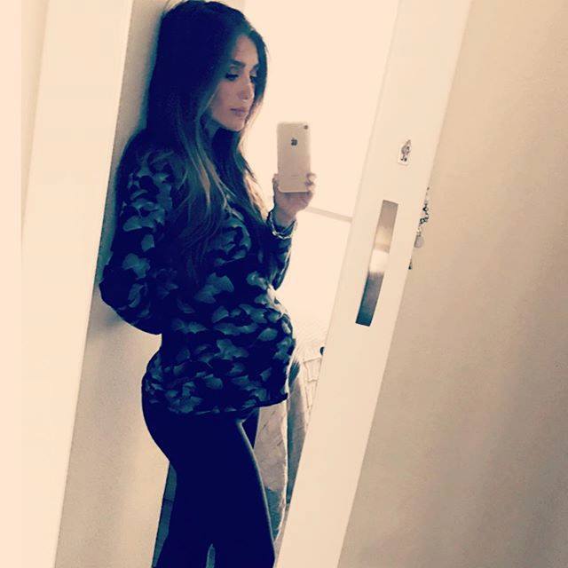 Anahi, însărcinată în trimestrul al doilea