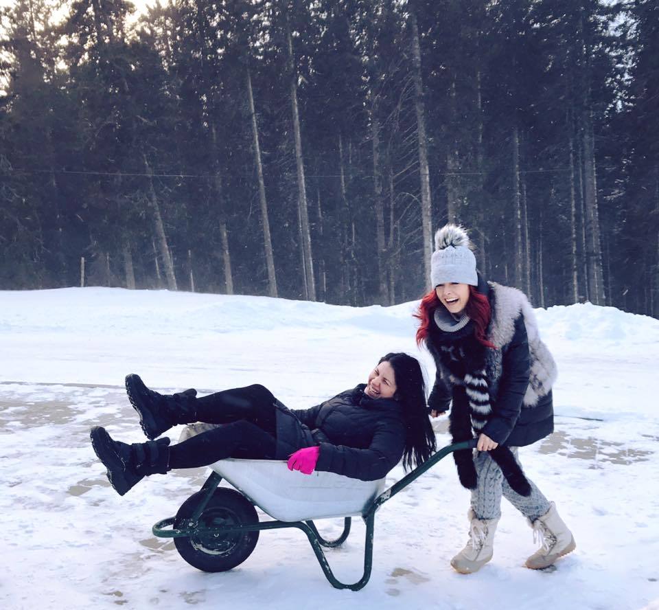 Elena Gheorghe s-a distrat la munte