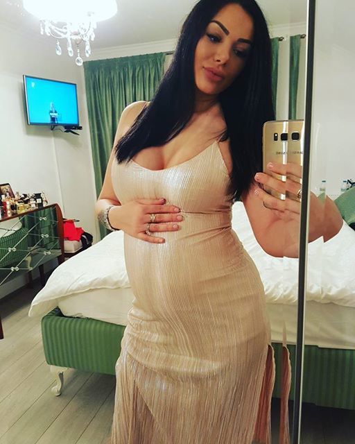 Larisa abia aşteaptă să devină mămică!